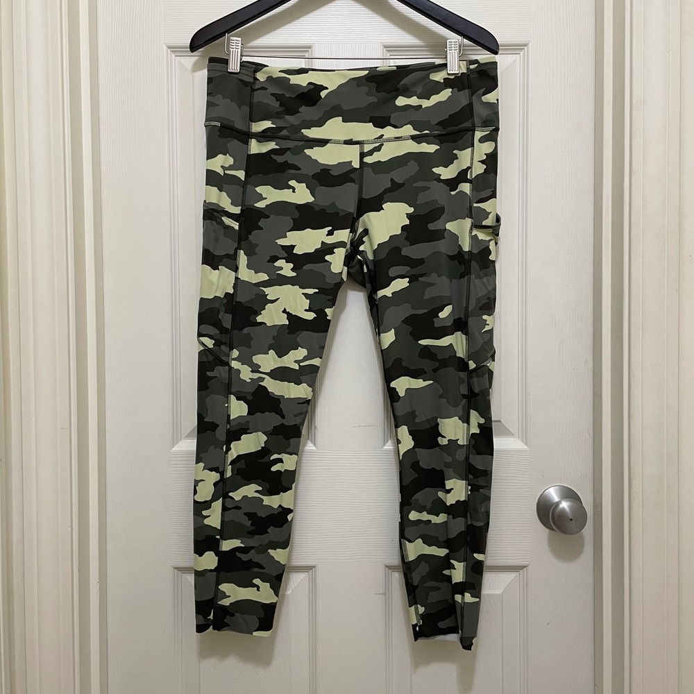 Lululemon Fast Free‎ High Rise Camo Leggings Cropped Tight Exercise Yoga Sz 14